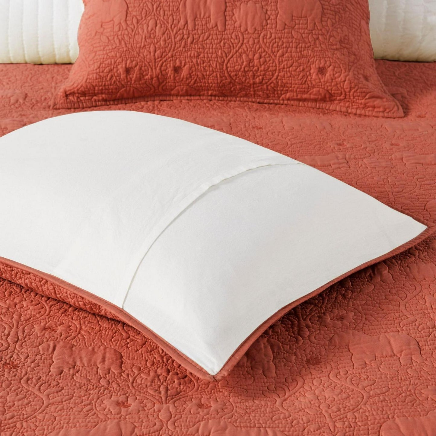 Coral/Off White Reversible Cotton Elephant Floral Coverlet Set - King/Cal King