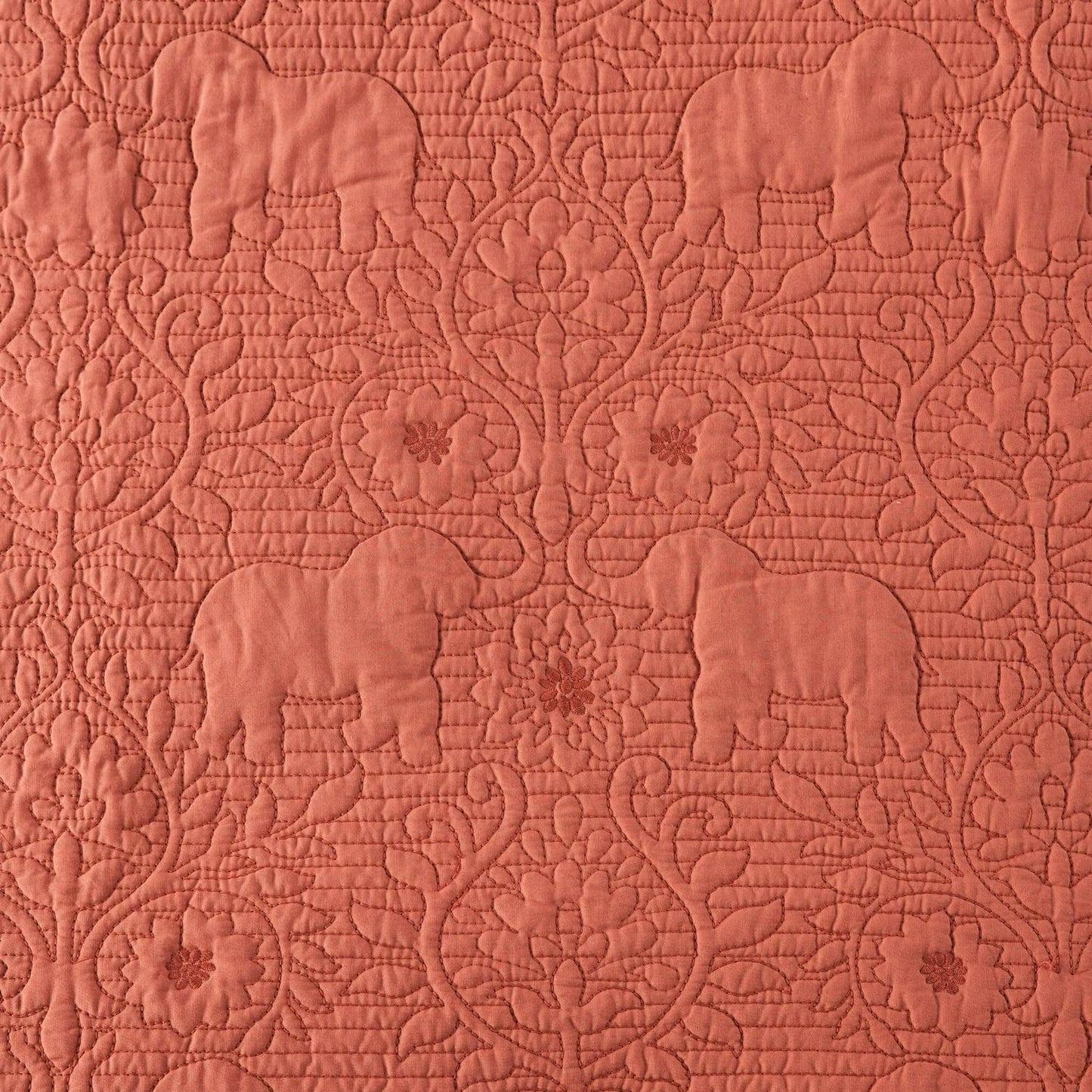 Coral/Off White Reversible Cotton Elephant Floral Coverlet Set - King/Cal King