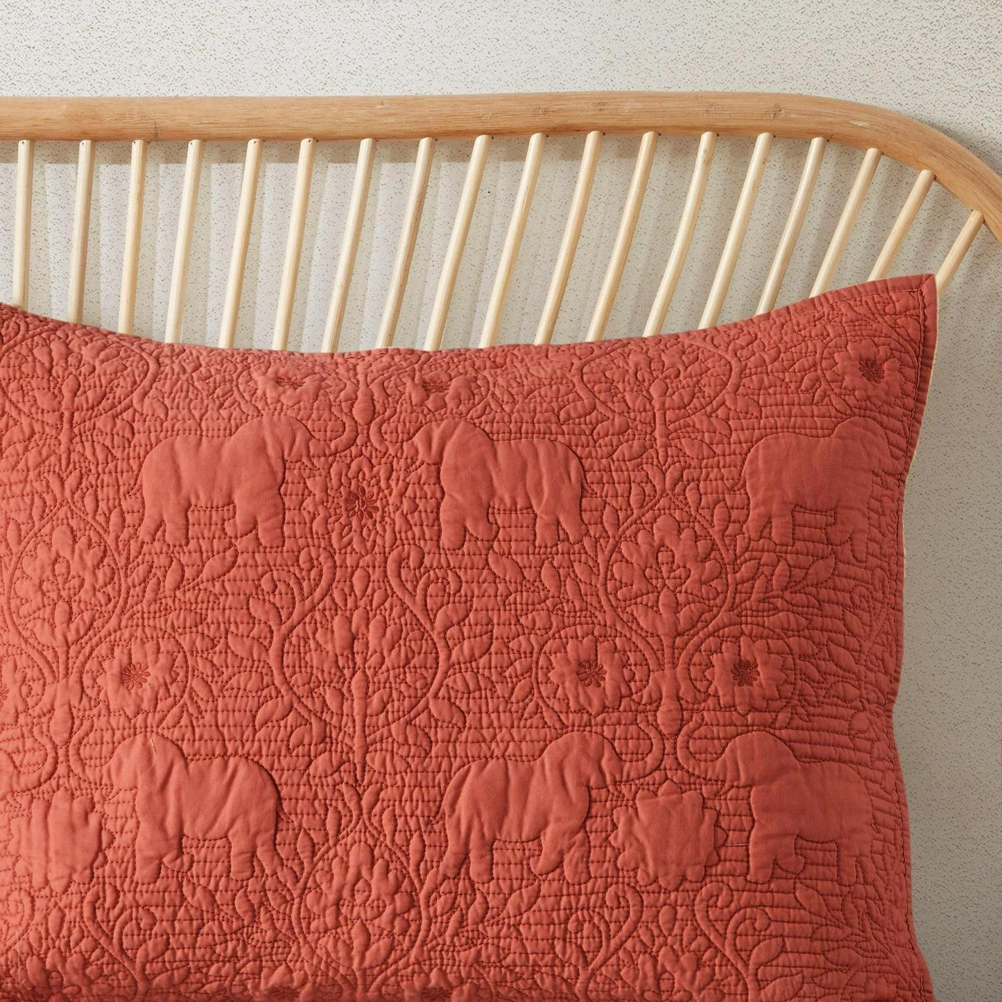 Coral/Off White Reversible Cotton Elephant Floral Coverlet Set - King/Cal King