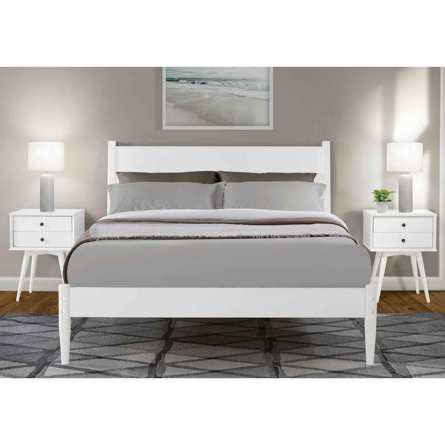 Pine Wood Mid-Century Style Queen Size Panel Bed in White Finish