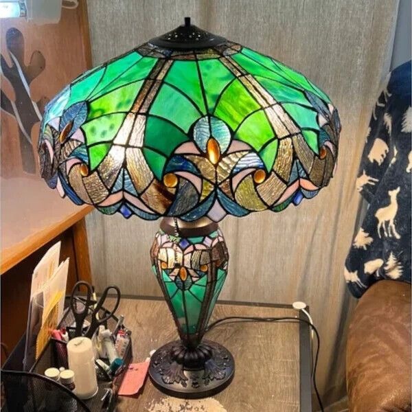 Green Tiffany Style Table Lamp Stained Glass Vintage Victorian Design Lit Base