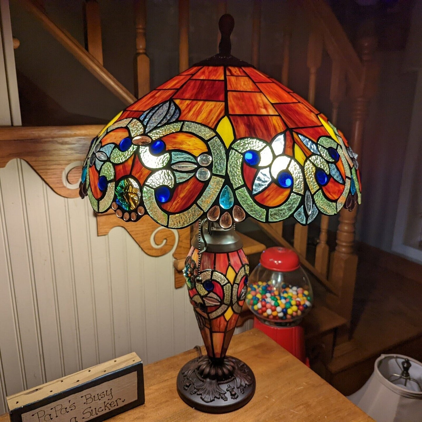 Tiffany Style Red Stained Glass Victorian Design Table Lamp w/ Lighted Base