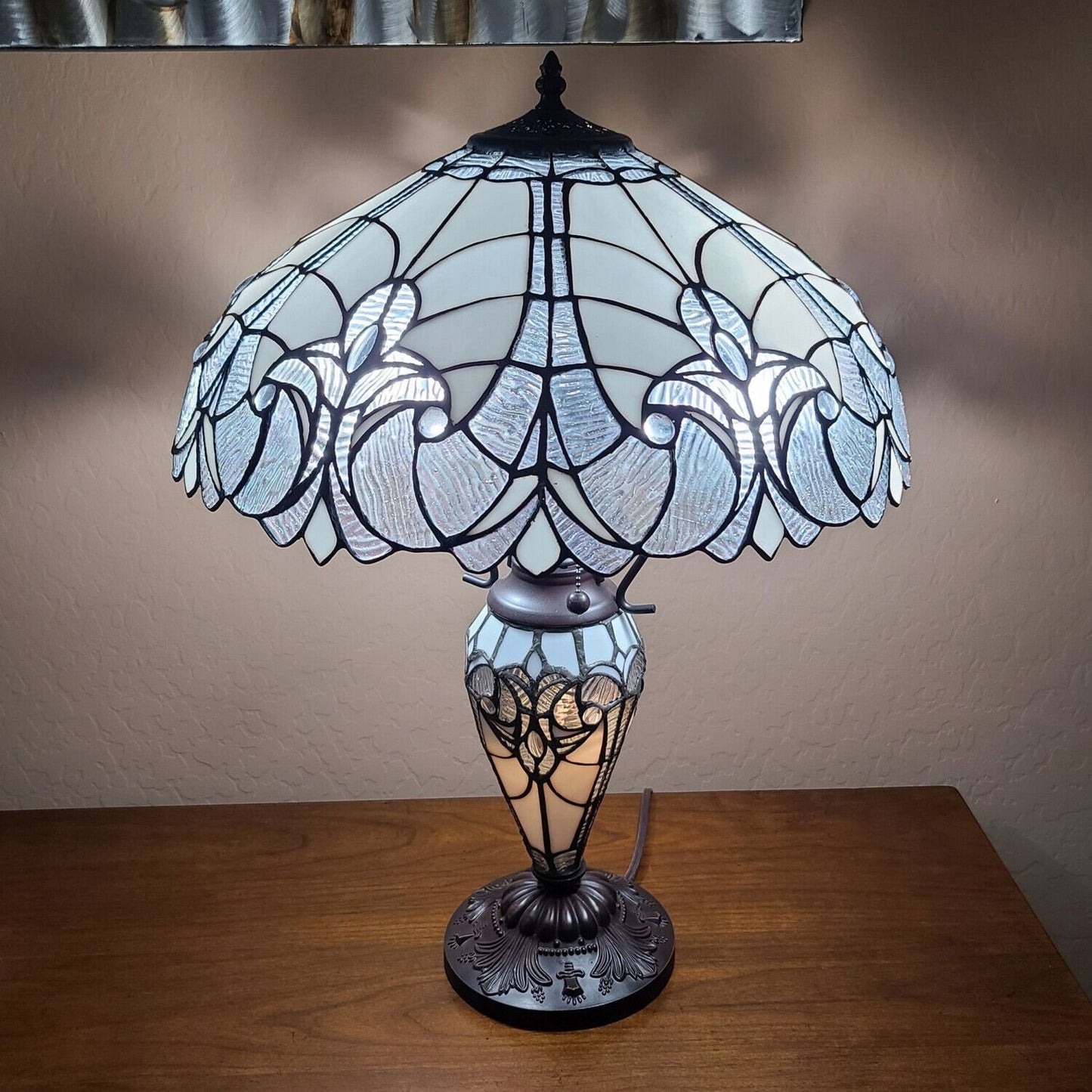 Tiffany Style White Stained Glass Victorian Floral Double Lit Table Lamp